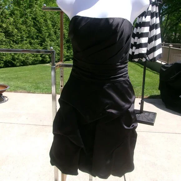 black bubble dresses Monti Strapless Bubble Hem Mini Dress Black L main image 0